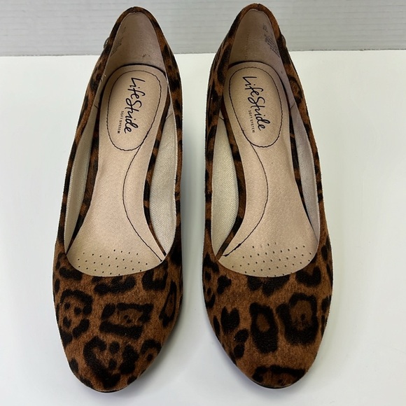 Life Stride PARIGI Leopard Print Pumps Size 8 - Picture 2 of 9
